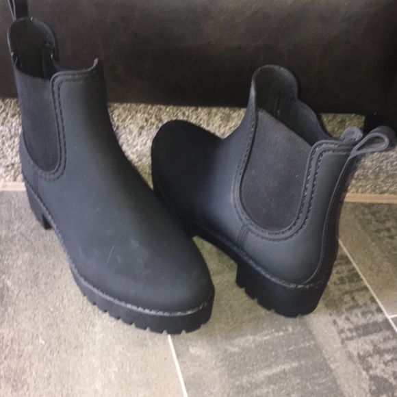 cloudy rain booties